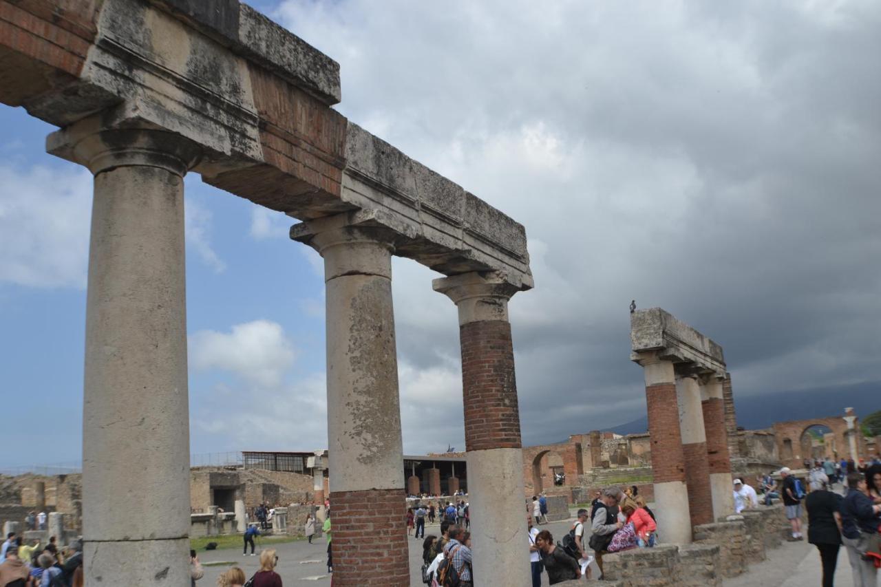 B&B Verzus Pompei Exterior photo