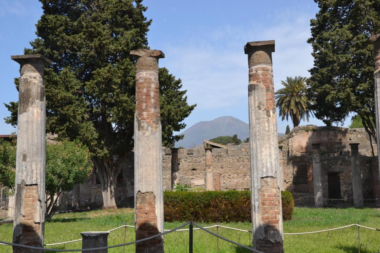 B&B Verzus Pompei Exterior photo